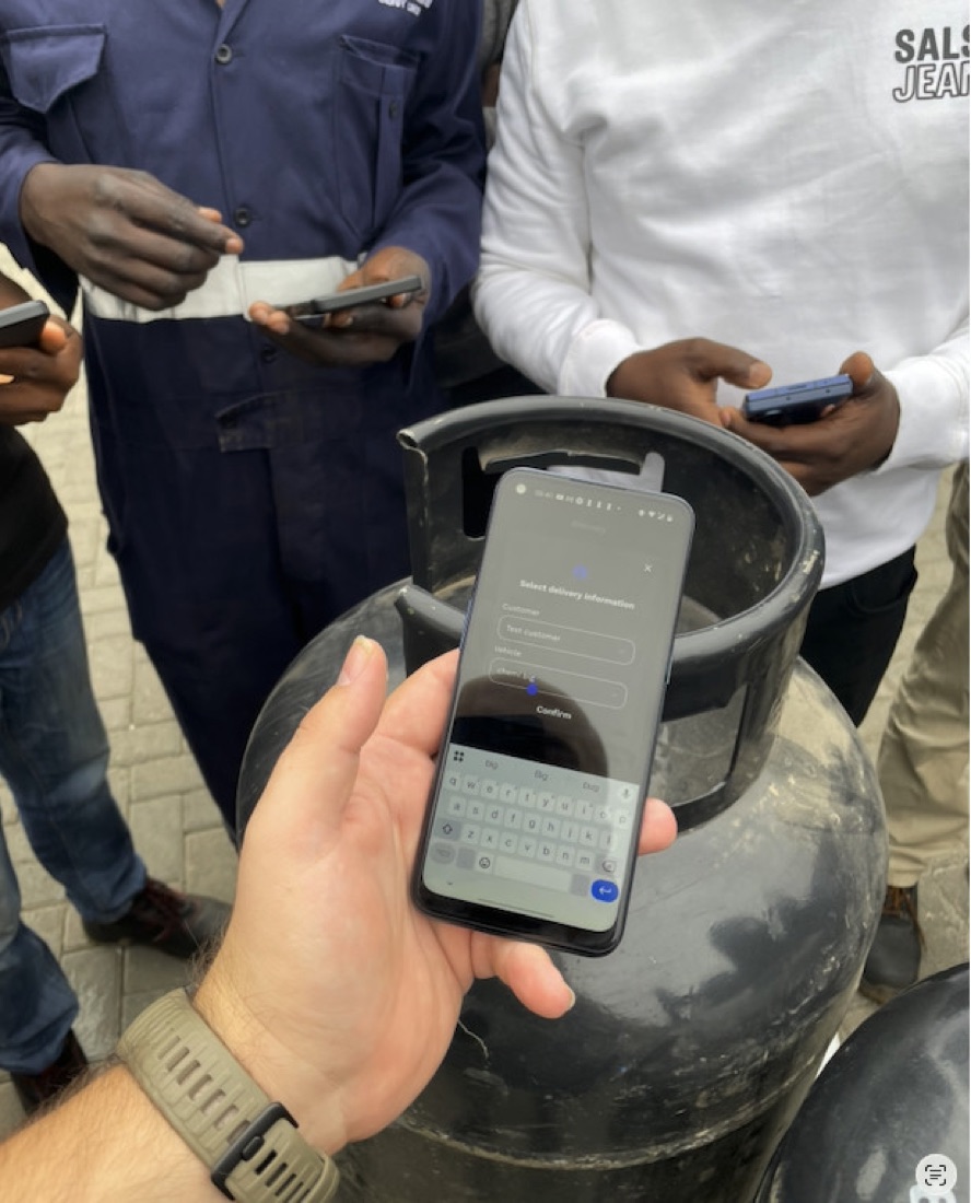 Pilot — first orders through the app in the yard
